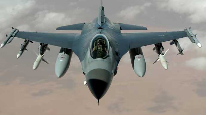           F-16 - Reuters